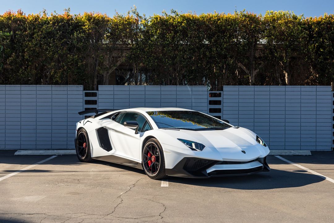2016 Lamborghini Aventador
