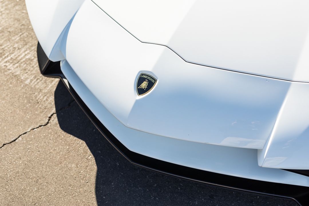 2016 Lamborghini Aventador