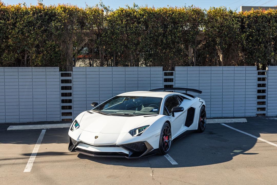 2016 Lamborghini Aventador