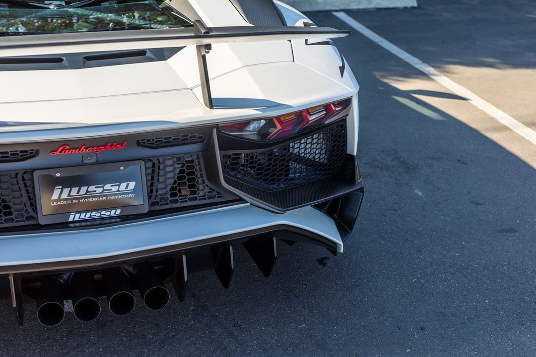 2016 Lamborghini Aventador