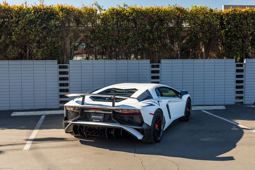 2016 Lamborghini Aventador
