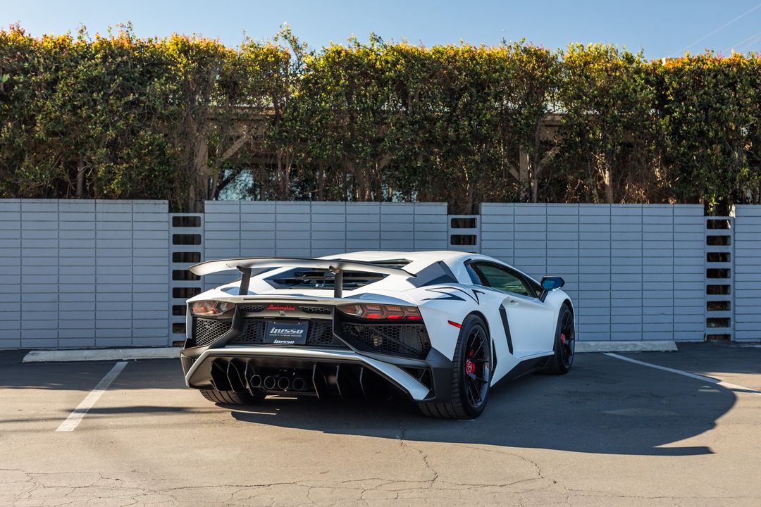 2016 Lamborghini Aventador
