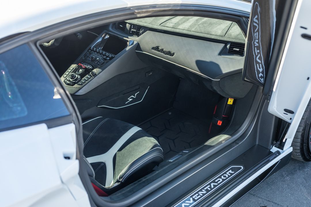 2016 Lamborghini Aventador