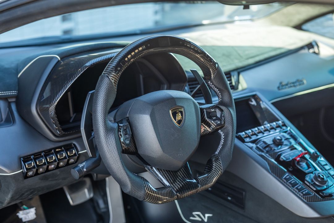 2016 Lamborghini Aventador