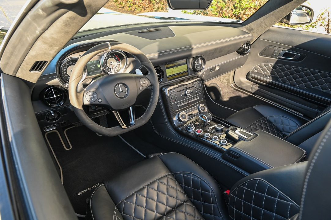 2015 Mercedes-Benz SLS AMG