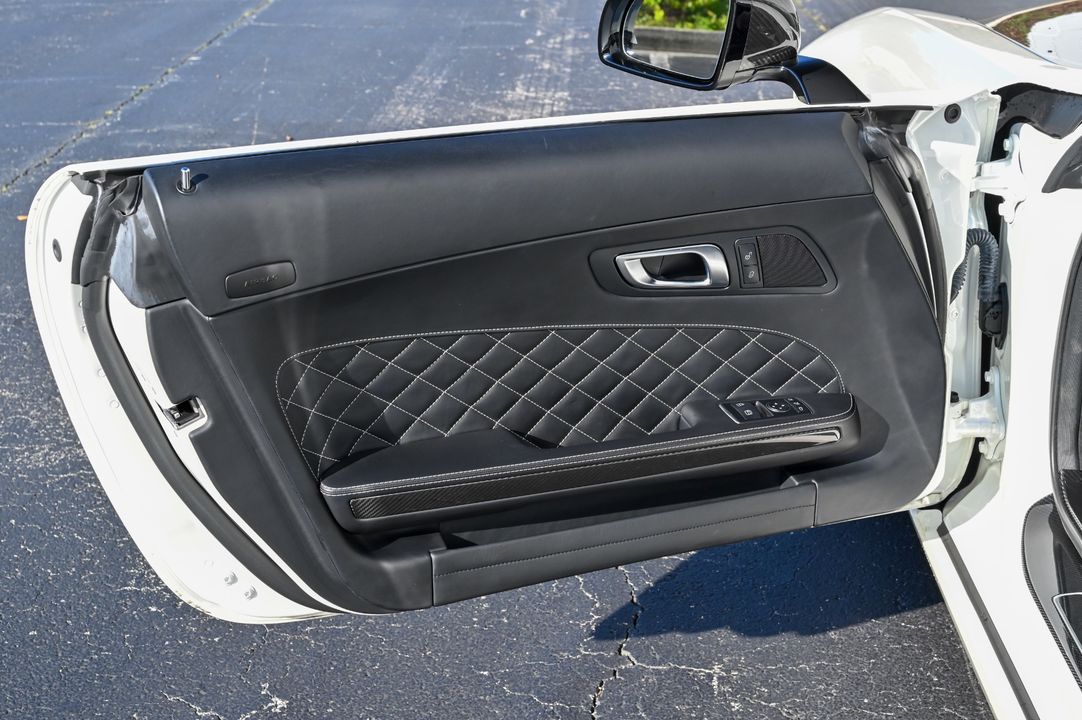 2015 Mercedes-Benz SLS AMG