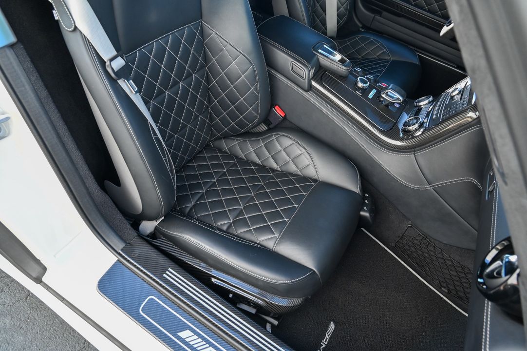 2015 Mercedes-Benz SLS AMG