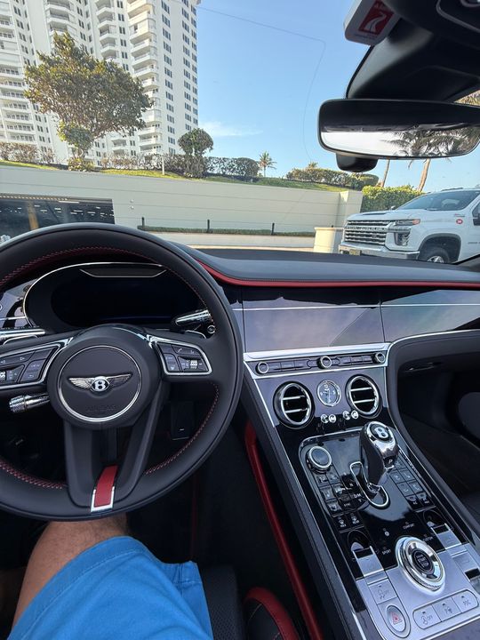 2022 Bentley Continental