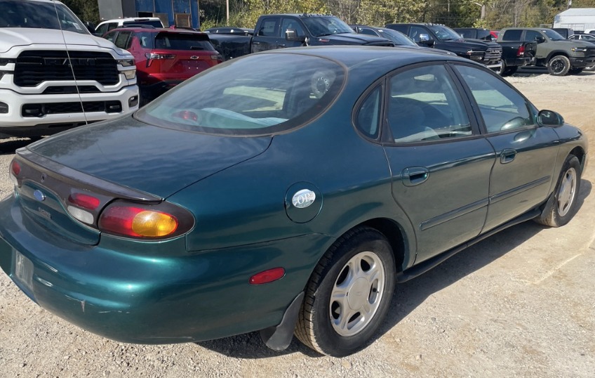 1997 Ford Taurus