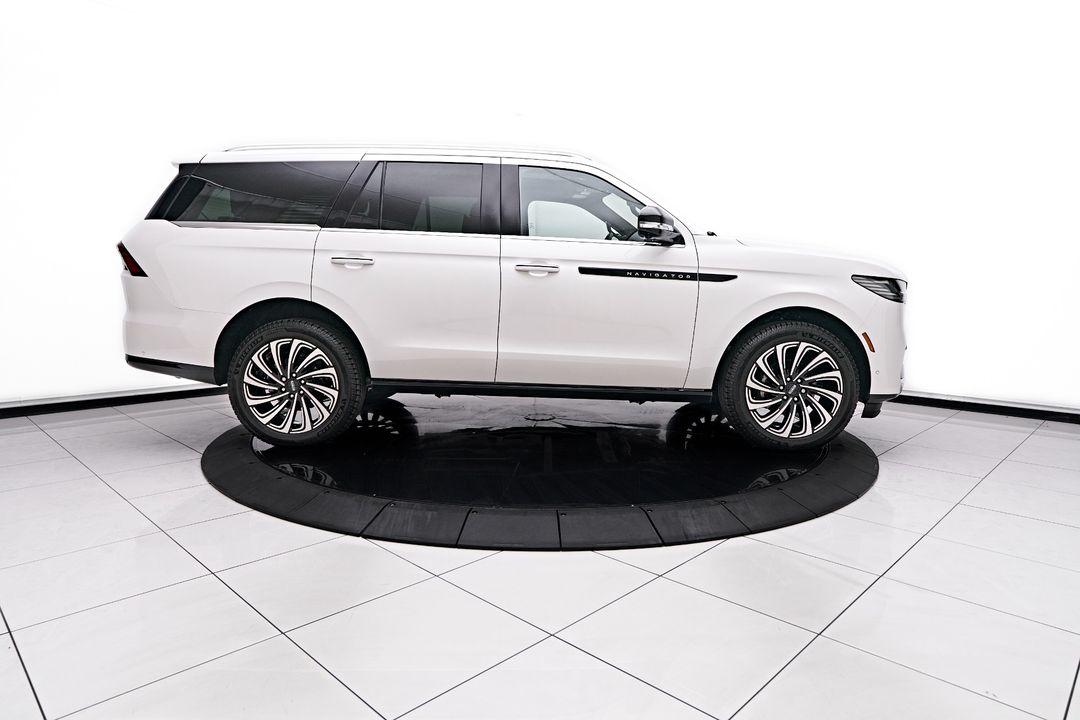 2025 Lincoln Navigator