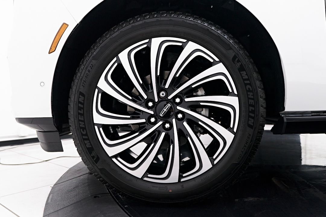 2025 Lincoln Navigator