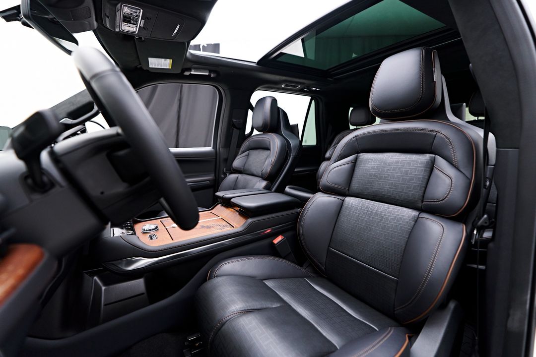 2025 Lincoln Navigator