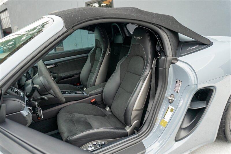 2023 Porsche 718 Boxster