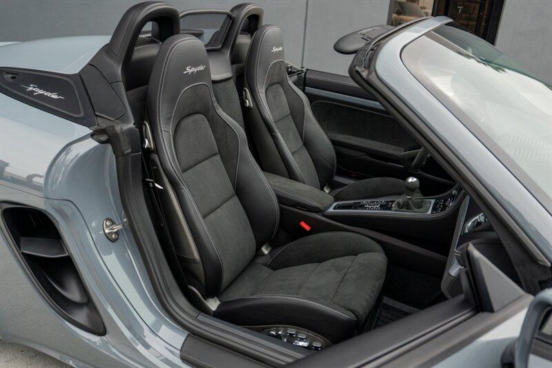 2023 Porsche 718 Boxster