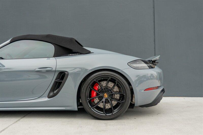 2023 Porsche 718 Boxster