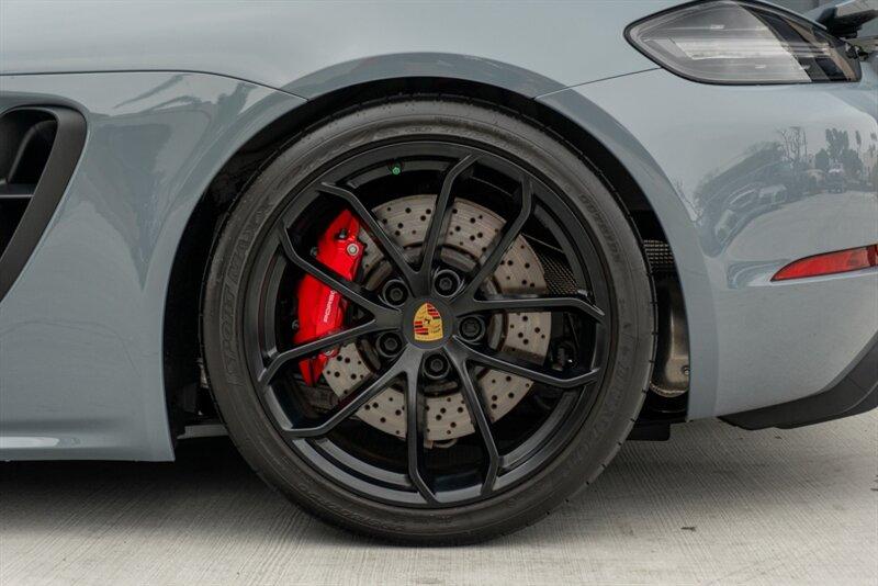 2023 Porsche 718 Boxster