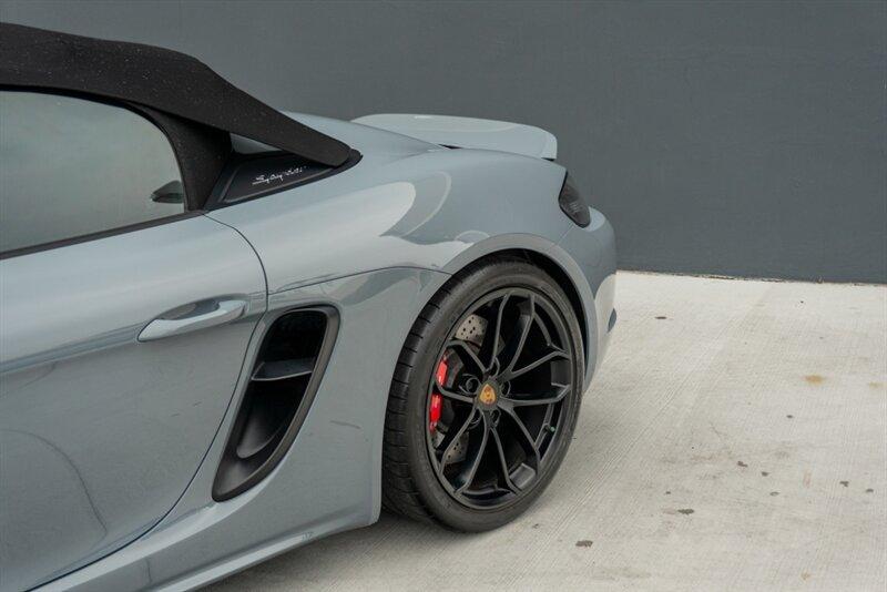 2023 Porsche 718 Boxster