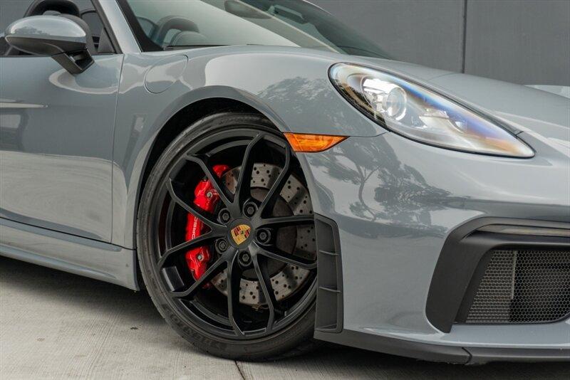 2023 Porsche 718 Boxster