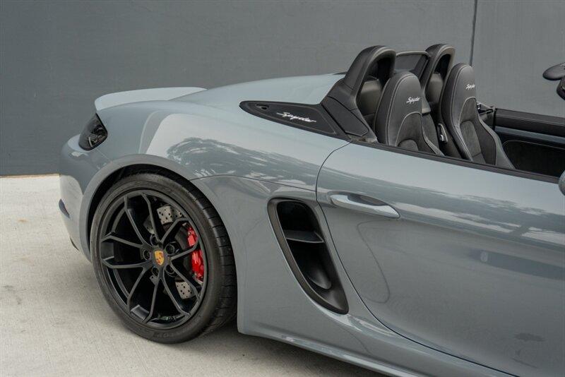 2023 Porsche 718 Boxster