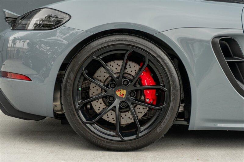 2023 Porsche 718 Boxster