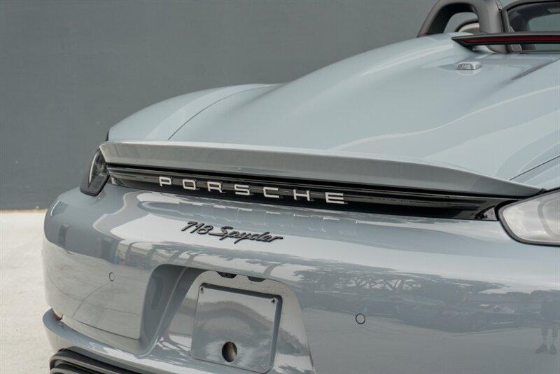 2023 Porsche 718 Boxster