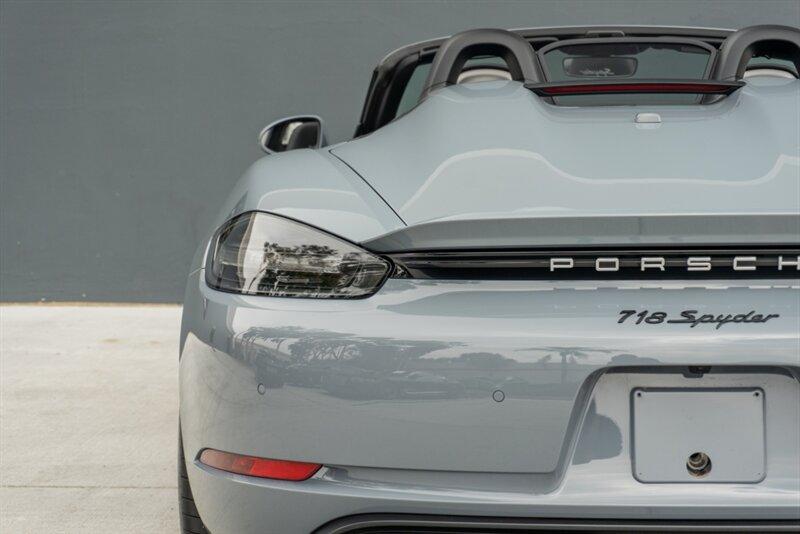 2023 Porsche 718 Boxster
