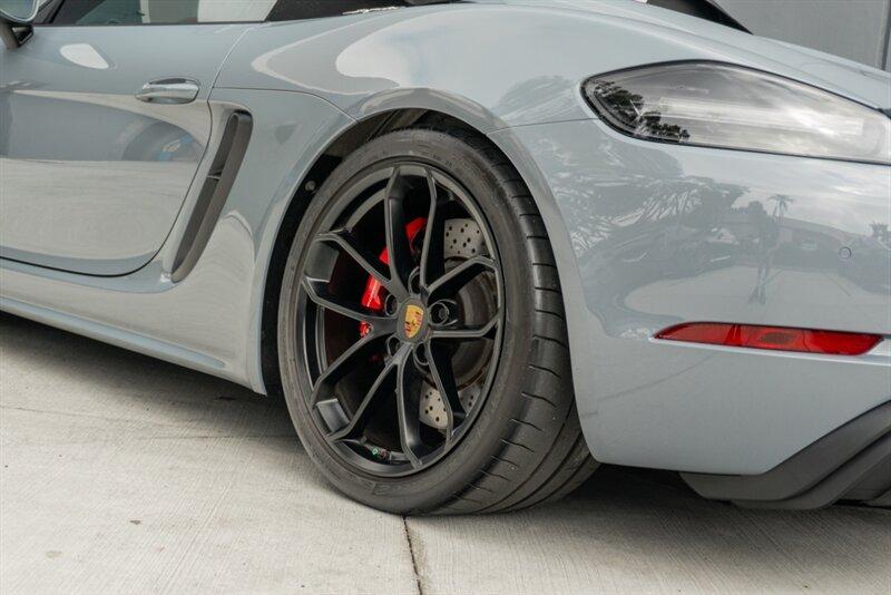 2023 Porsche 718 Boxster
