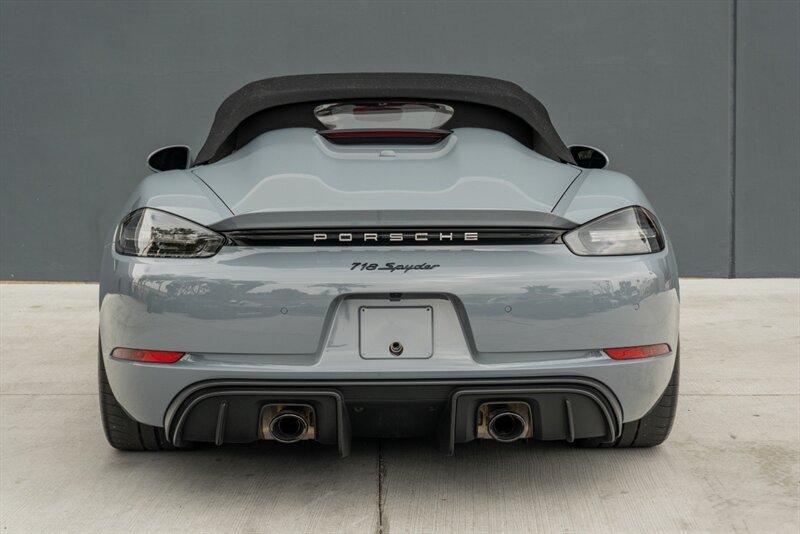 2023 Porsche 718 Boxster