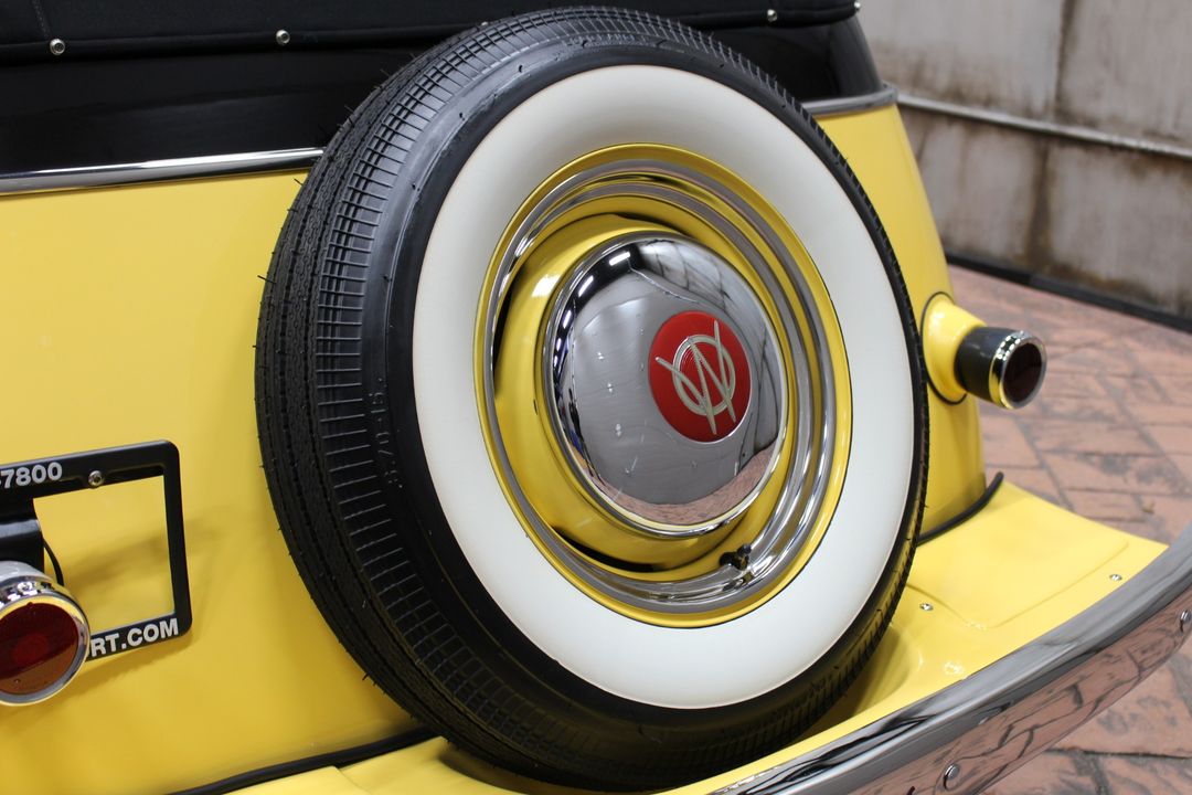 1951 Willys-Overland Jeepster