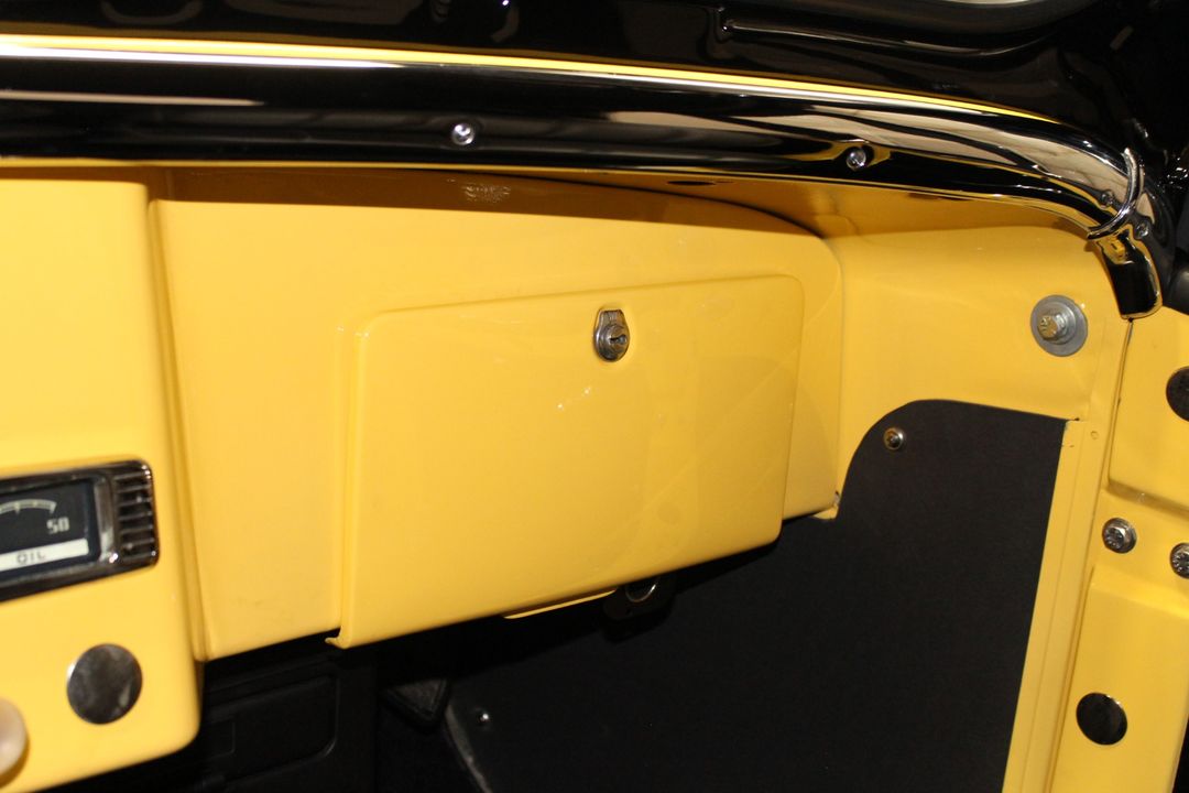 1951 Willys-Overland Jeepster