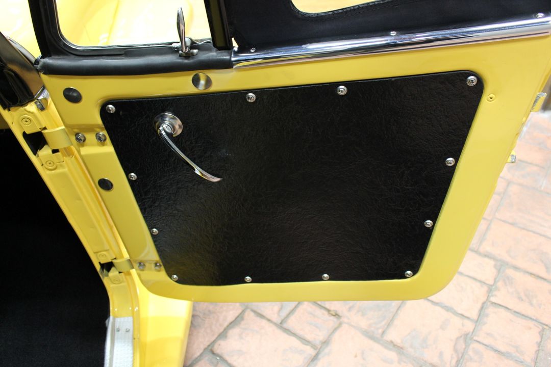 1951 Willys-Overland Jeepster