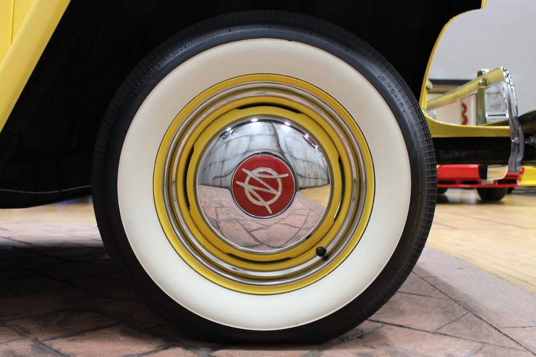 1951 Willys-Overland Jeepster