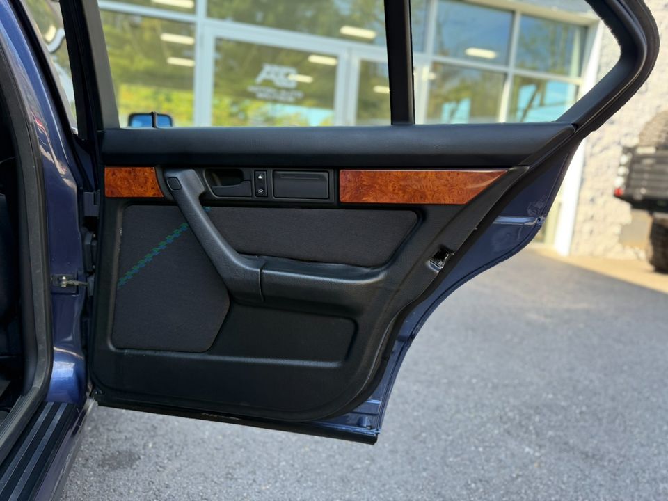 1990 BMW Alpina B10