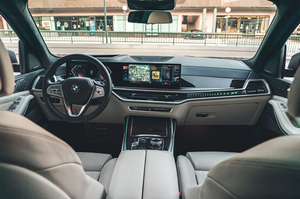 2024 BMW X7
