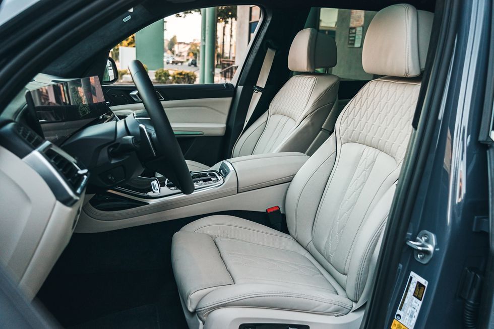 2024 BMW X7