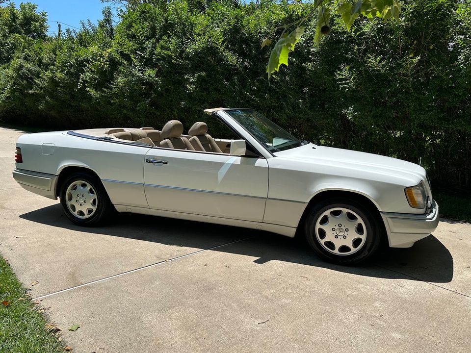 1995 Mercedes-Benz E320 Convertible