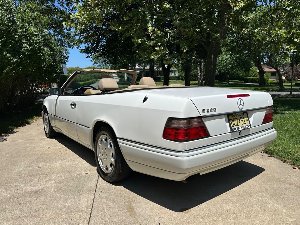 1995 Mercedes-Benz E320 Convertible