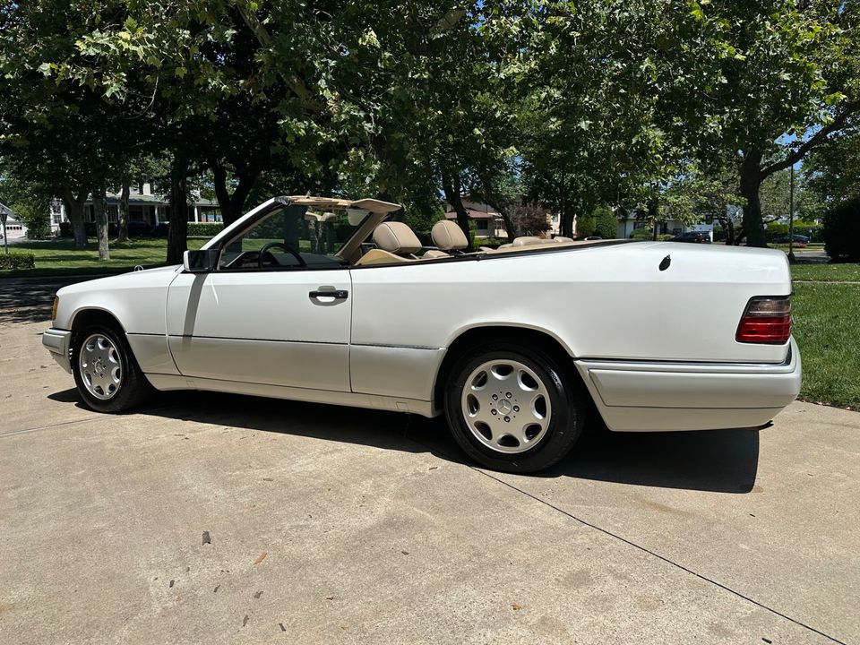 1995 Mercedes-Benz E320 Convertible