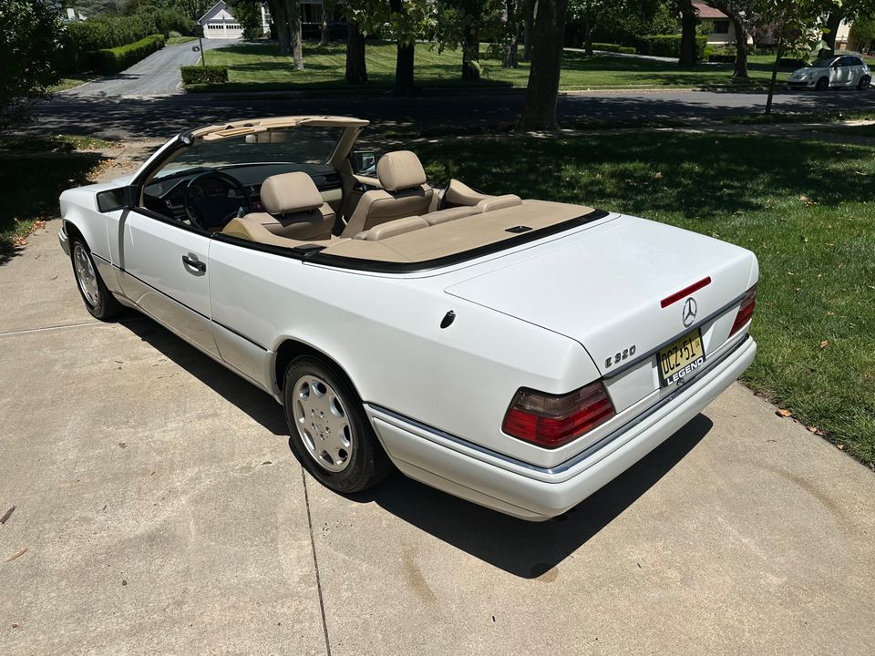 1995 Mercedes-Benz E320 Convertible