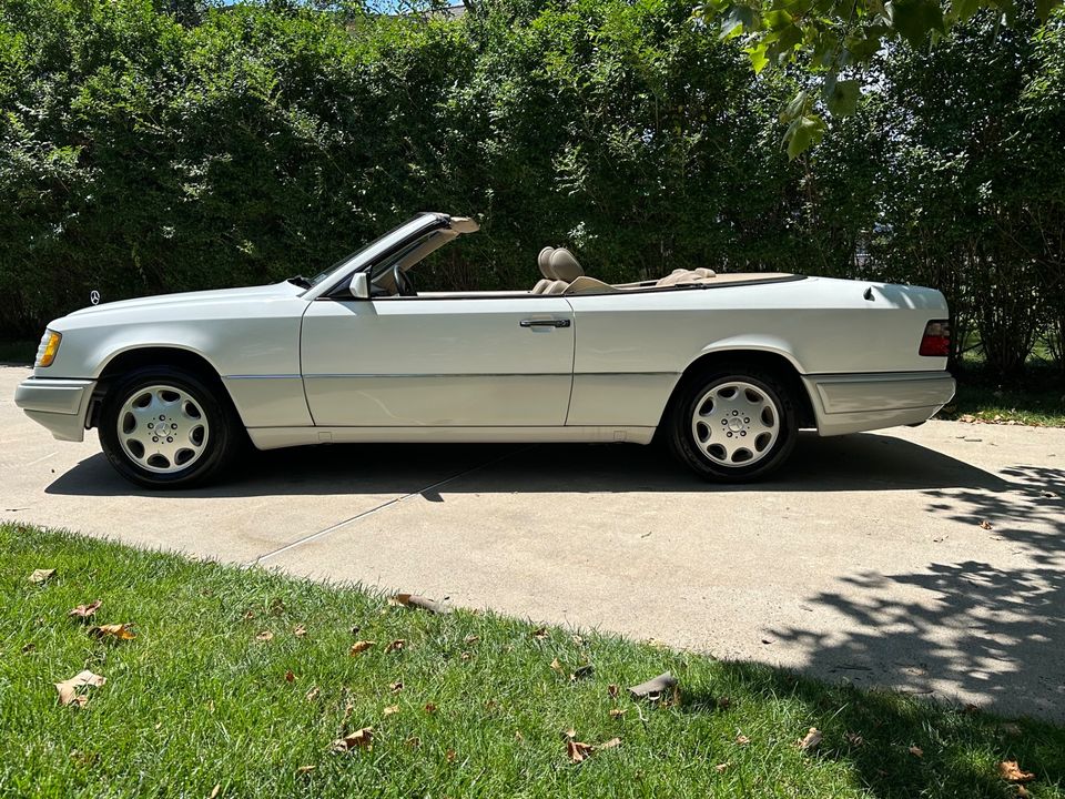 1995 Mercedes-Benz E320 Convertible