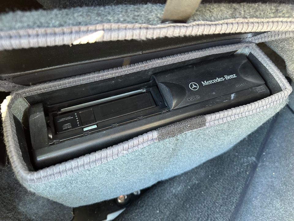 1995 Mercedes-Benz E320 Convertible