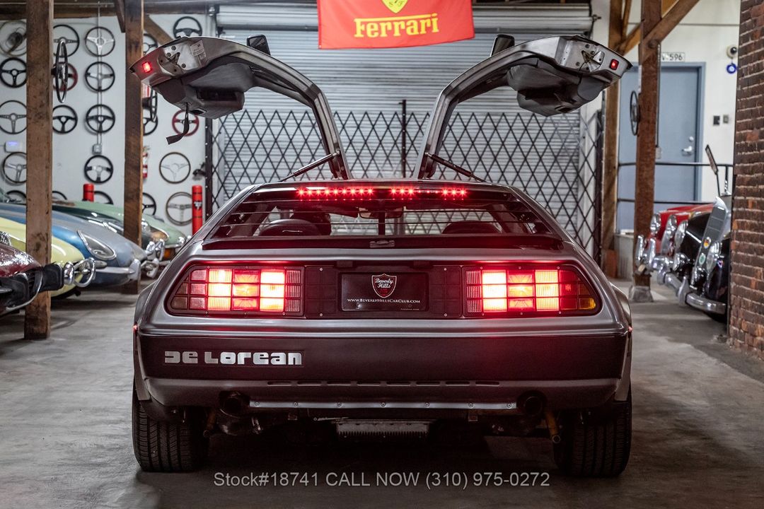 1982 DeLorean DMC-12