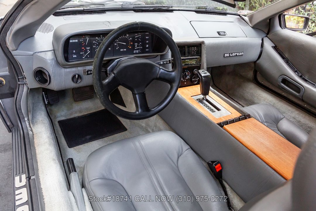 1982 DeLorean DMC-12