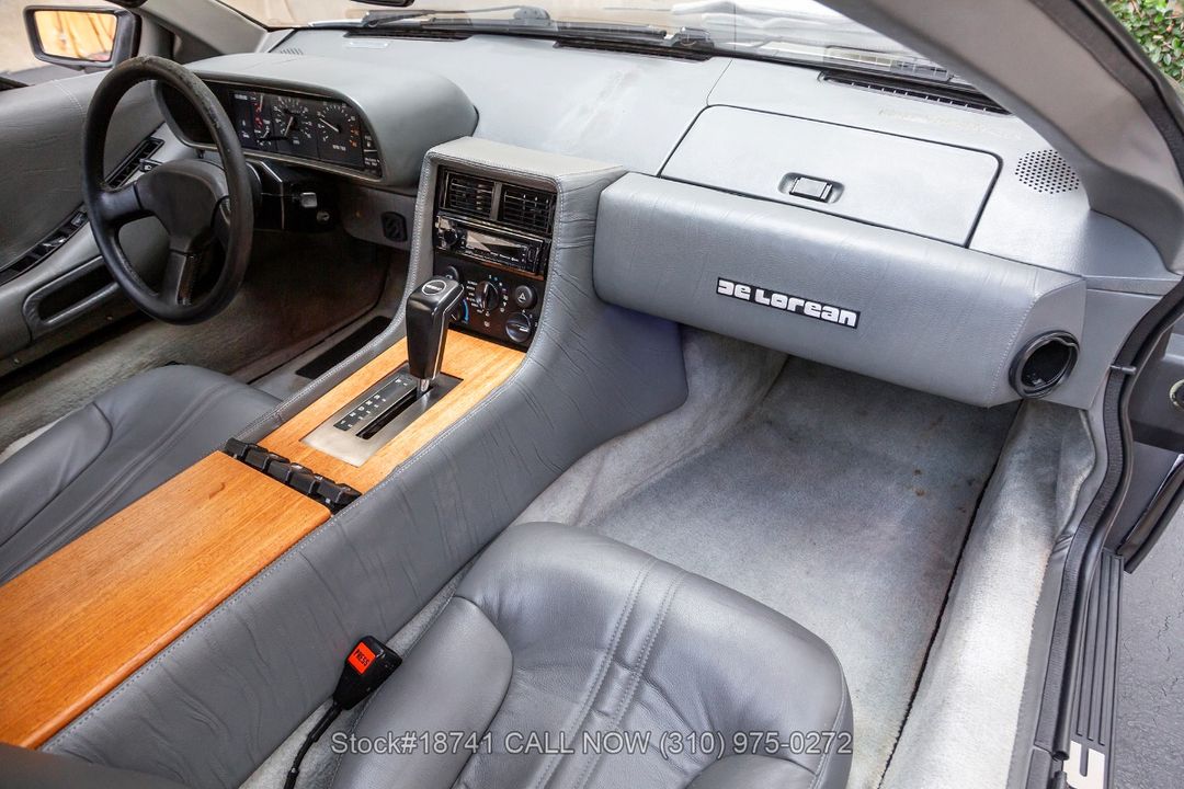 1982 DeLorean DMC-12