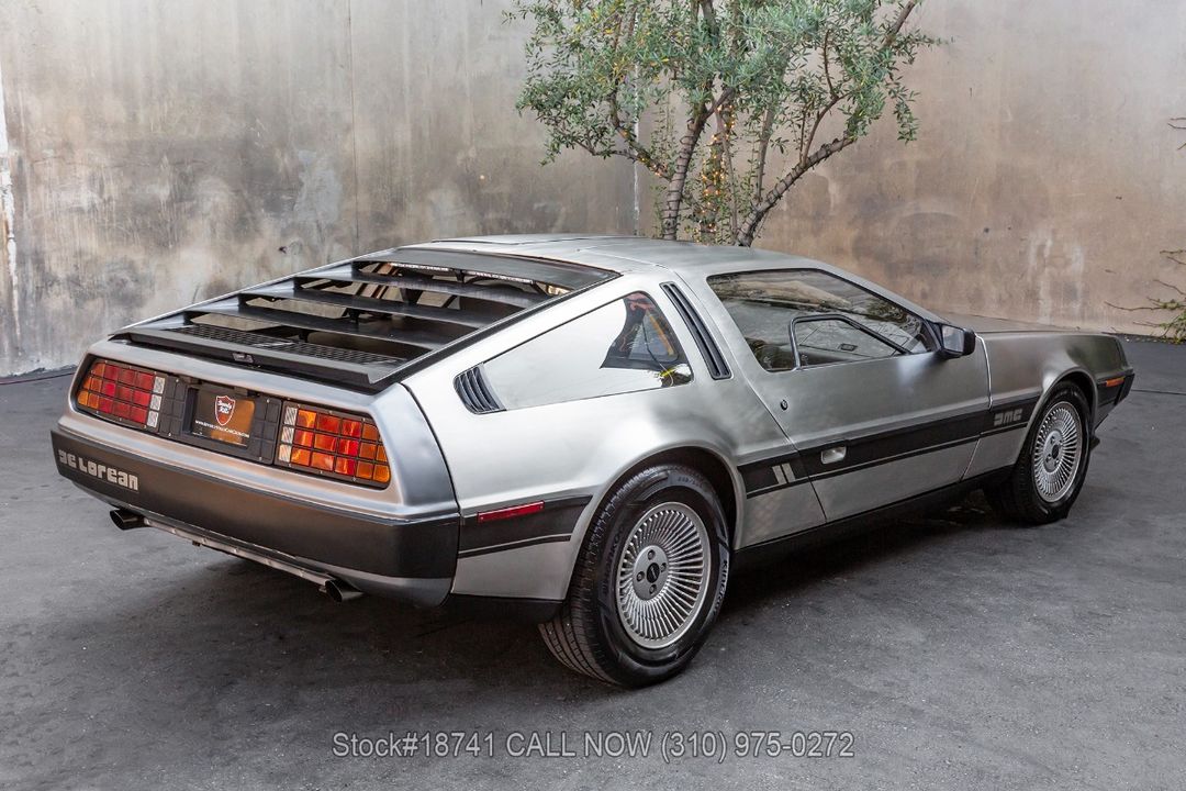 1982 DeLorean DMC-12