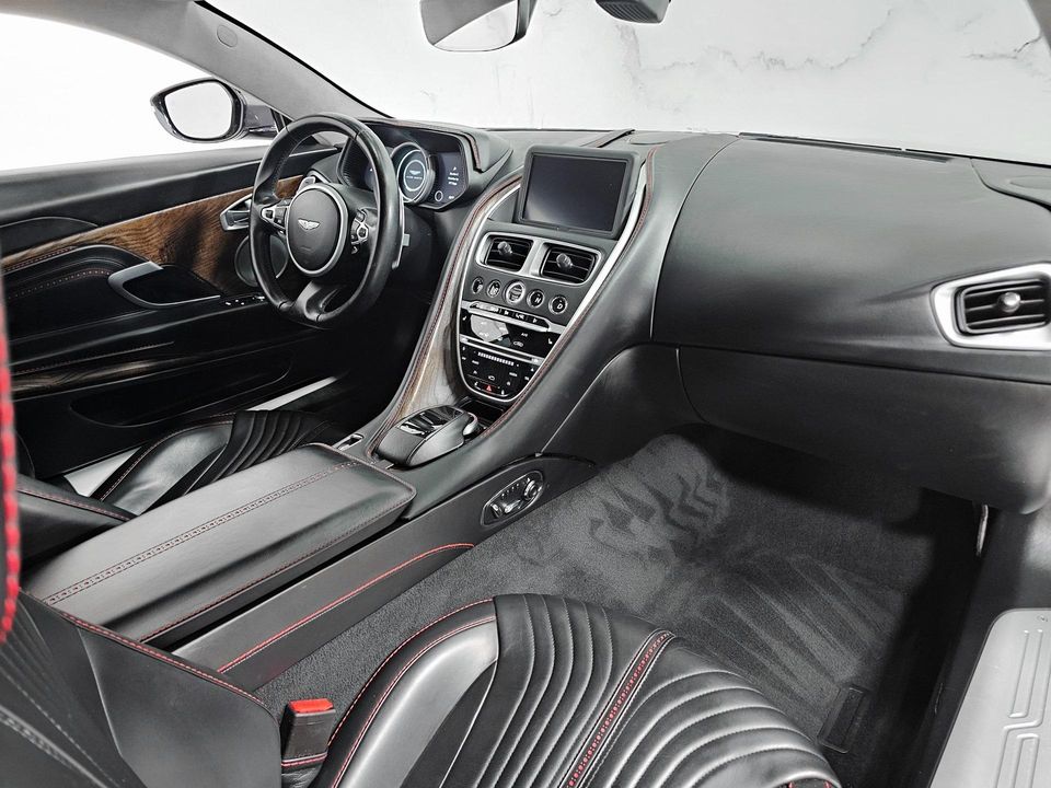 2018 Aston Martin DB11