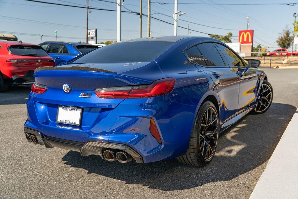 2023 BMW M8