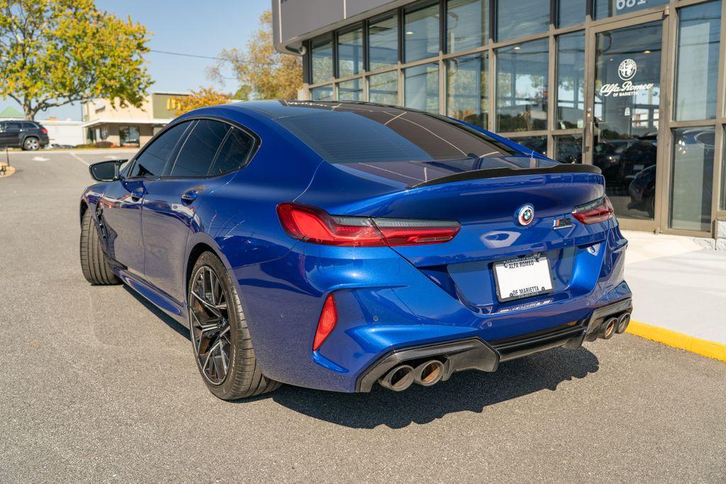 2023 BMW M8