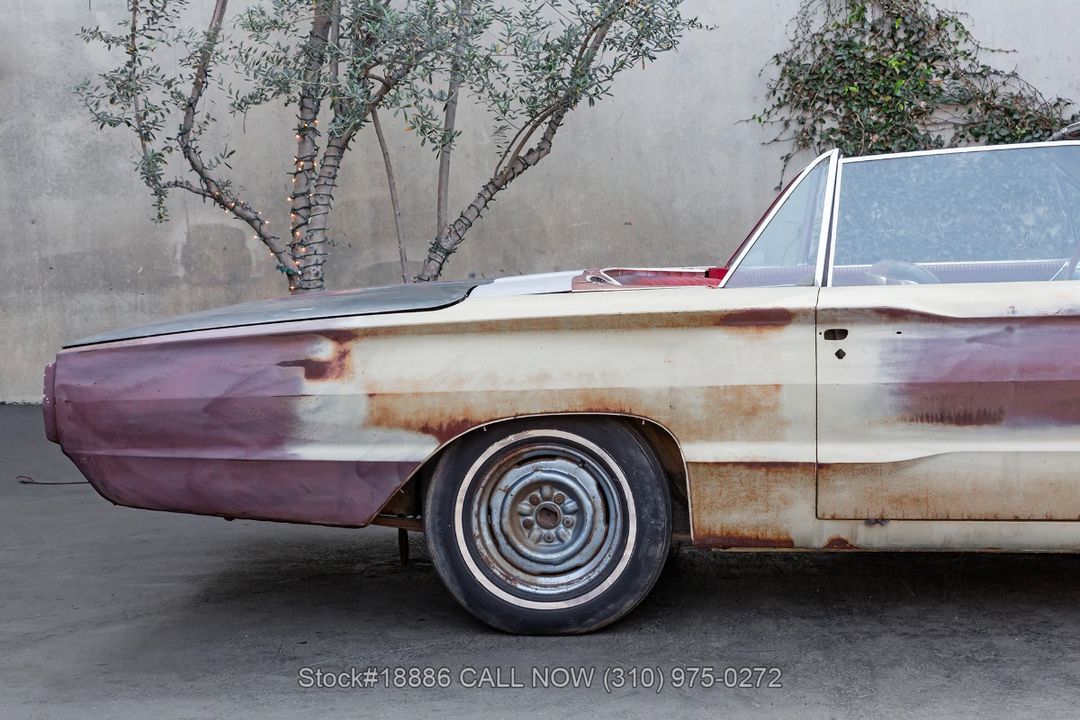 1965 Ford Thunderbird