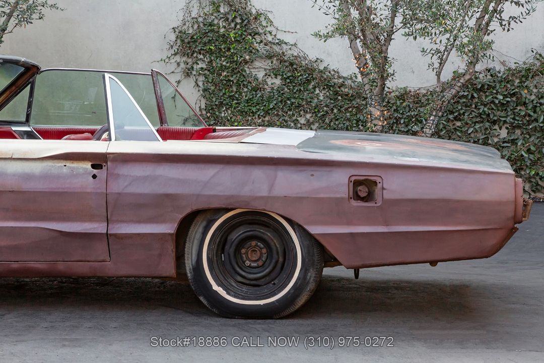 1965 Ford Thunderbird